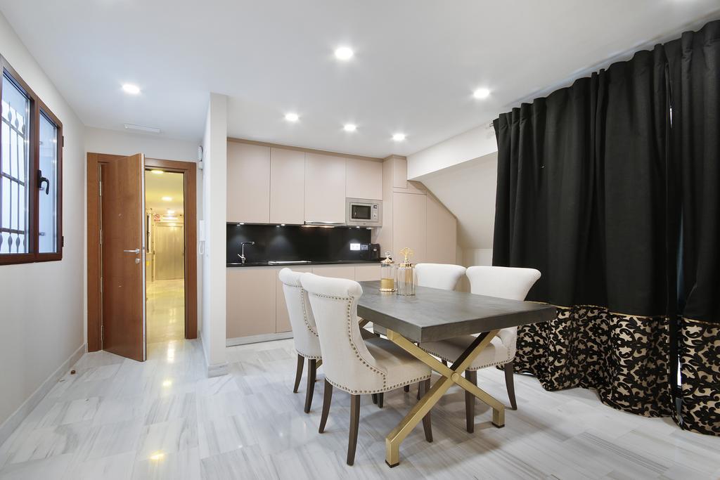 Suites Gran Via Capilla Real Гранада Екстер'єр фото