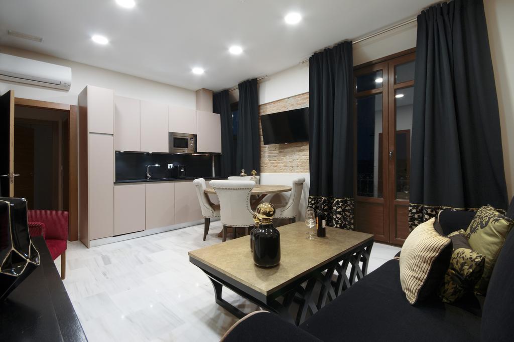 Suites Gran Via Capilla Real Гранада Екстер'єр фото